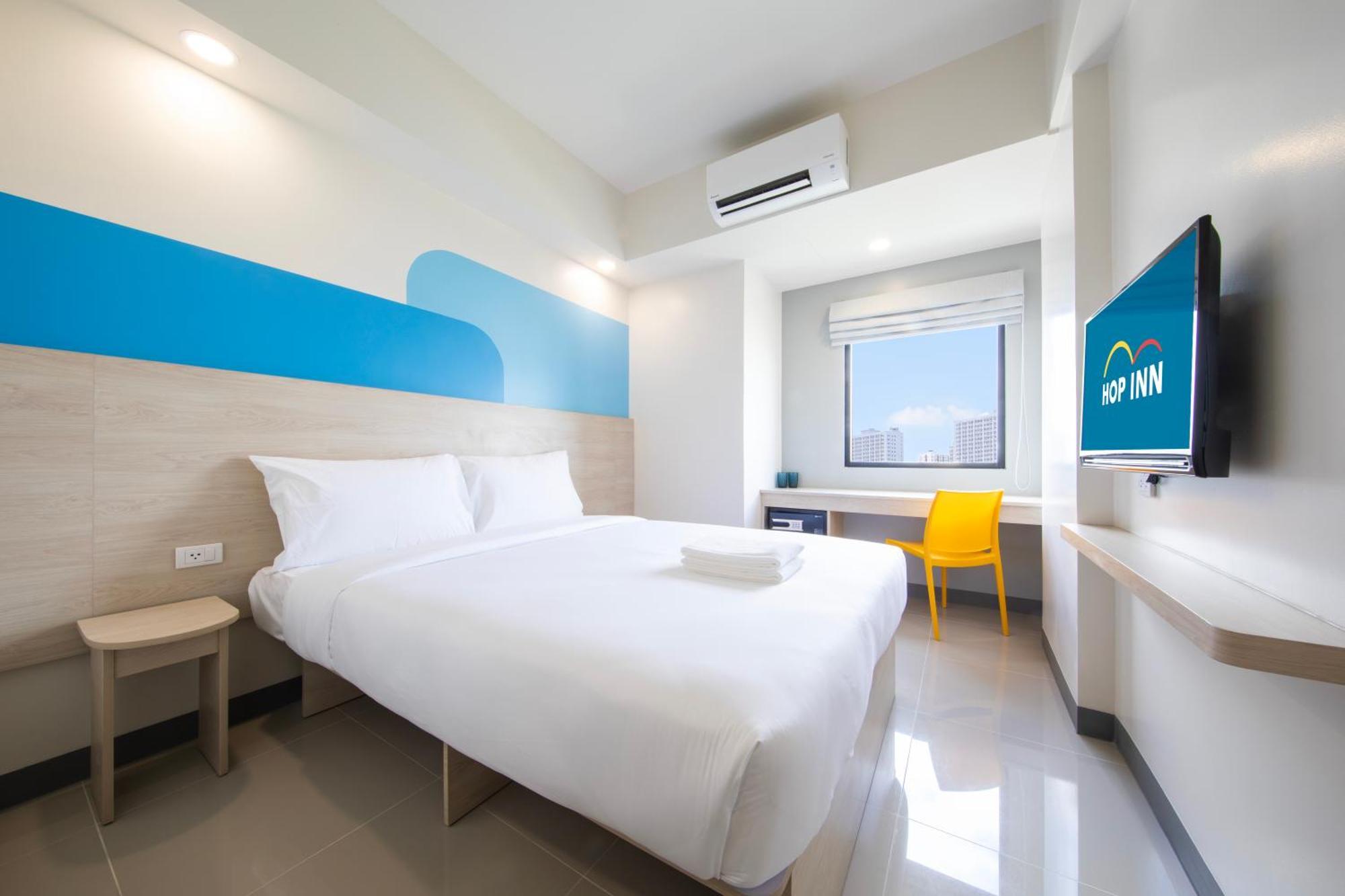 Hop Inn Hotel Iloilo Buitenkant foto